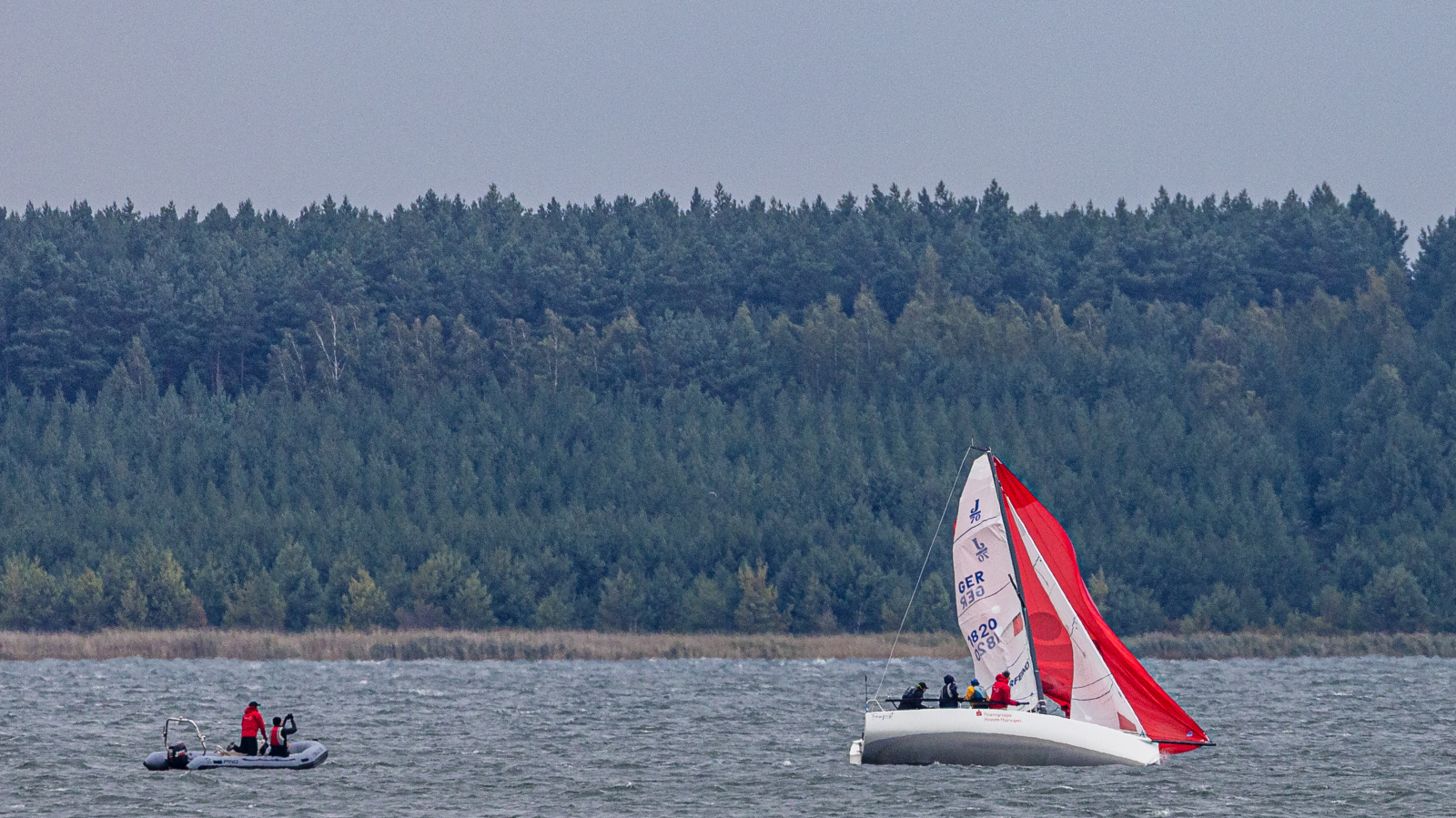 Ruhr Nehri Ölçülüyor – Helikopter Gürültüsüne Hazır Olun, © Frank Hammerschmidt/dpa