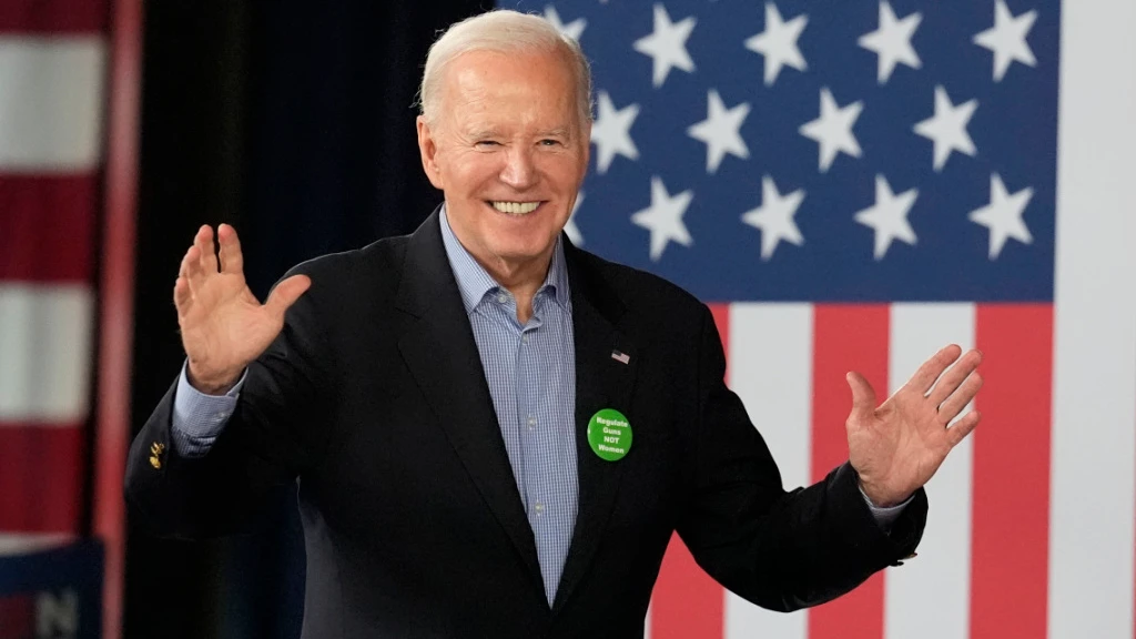 Biden nimmt Schwelle für Präsidentschaftskandidatur, © Brynn Anderson/AP/dpa Biden nimmt Schwelle für Präsidentschaftskandidatur, © Brynn Anderson/AP/dpa