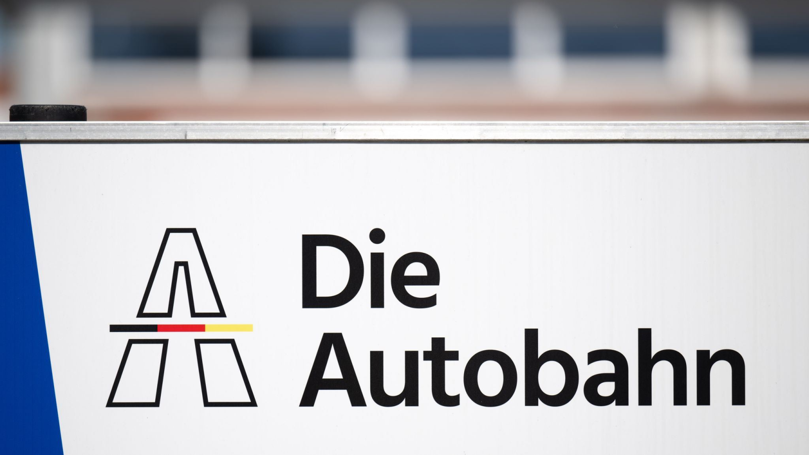 A3'ten A46'ya Bağlantı Pazartesi Gecesi İtibarıyla Kapanıyor!, © dpa