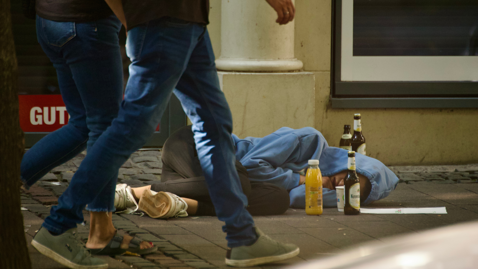 Hessen’de Evsizlere Yönelik Saldırılar Artıyor, © shutterstock