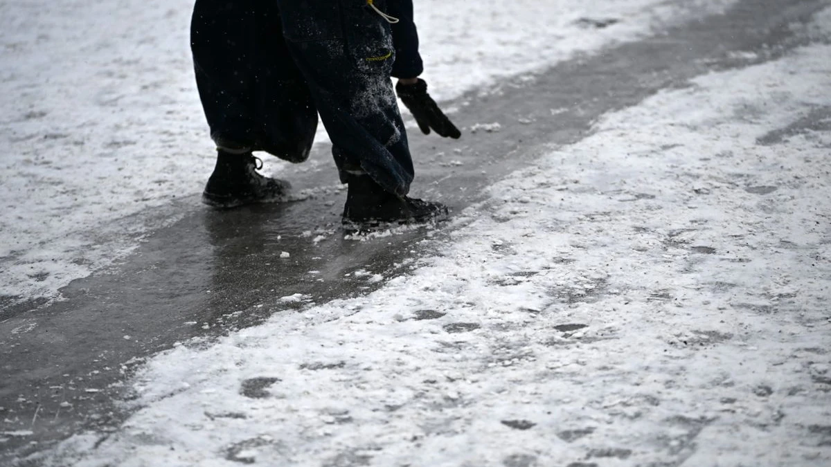 Bremen’de kar temizliği yeterince kontrol edilmiyor!, © Markus Lenhardt/dpa Bremen’de kar temizliği yeterince kontrol edilmiyor!, © Markus Lenhardt/dpa