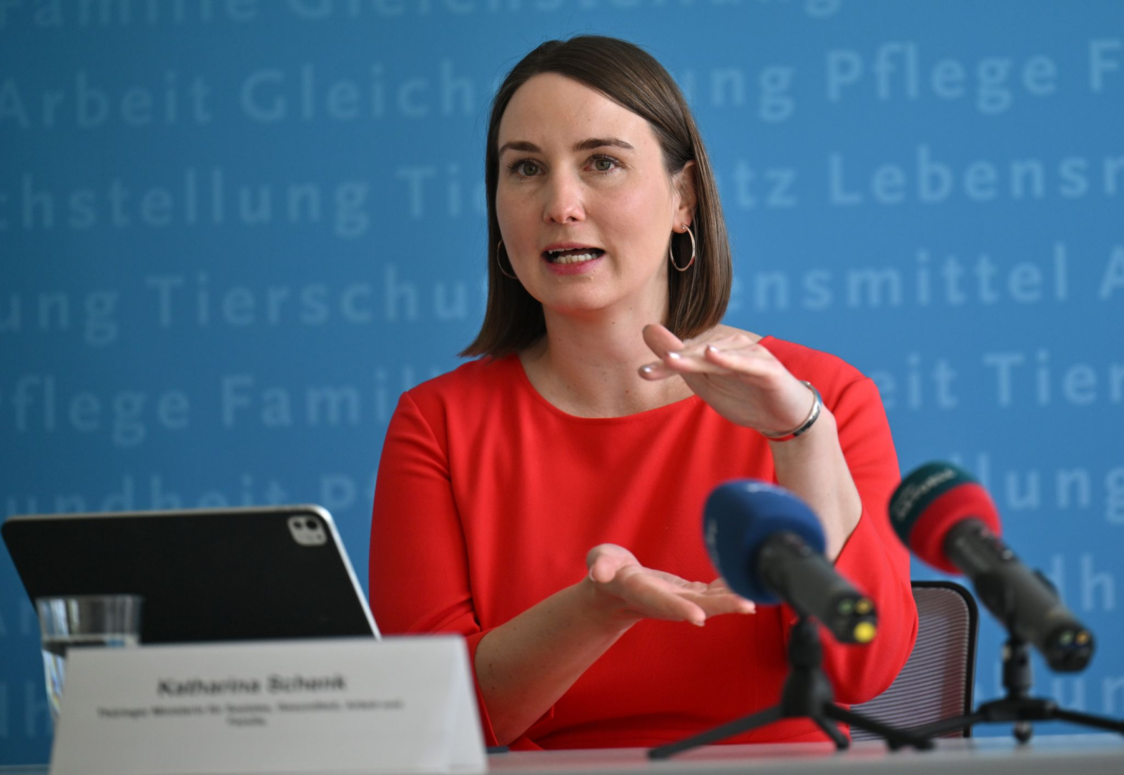 Beim Treffen der Gesundheitsminister in Weimar hofft Thüringens Gesundheitsministerin Katharina Schenk (SPD) auf Klarheit, wann es Hilfen für Krankenhäuser geben soll. (Archivfoto), © Martin Schutt/dpa