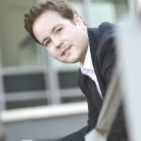 Peter Manderfeld (Head of PR, OPPO) Peter Manderfeld (Head of PR, OPPO)