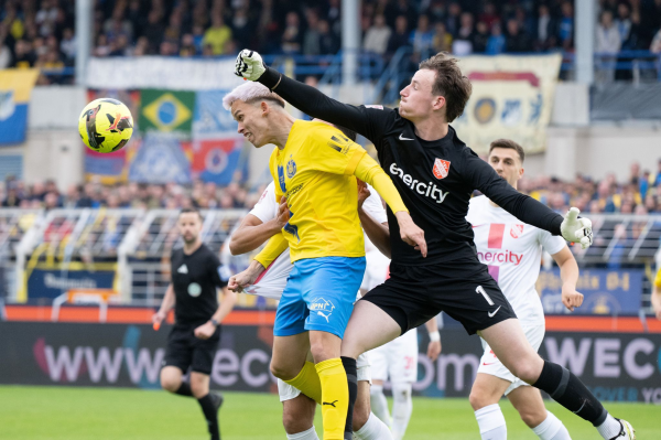 Lok Leipzig im Hinspiel der Drittliga-Relegation gegen Havelse., © Sebastian Kahnert/dpa