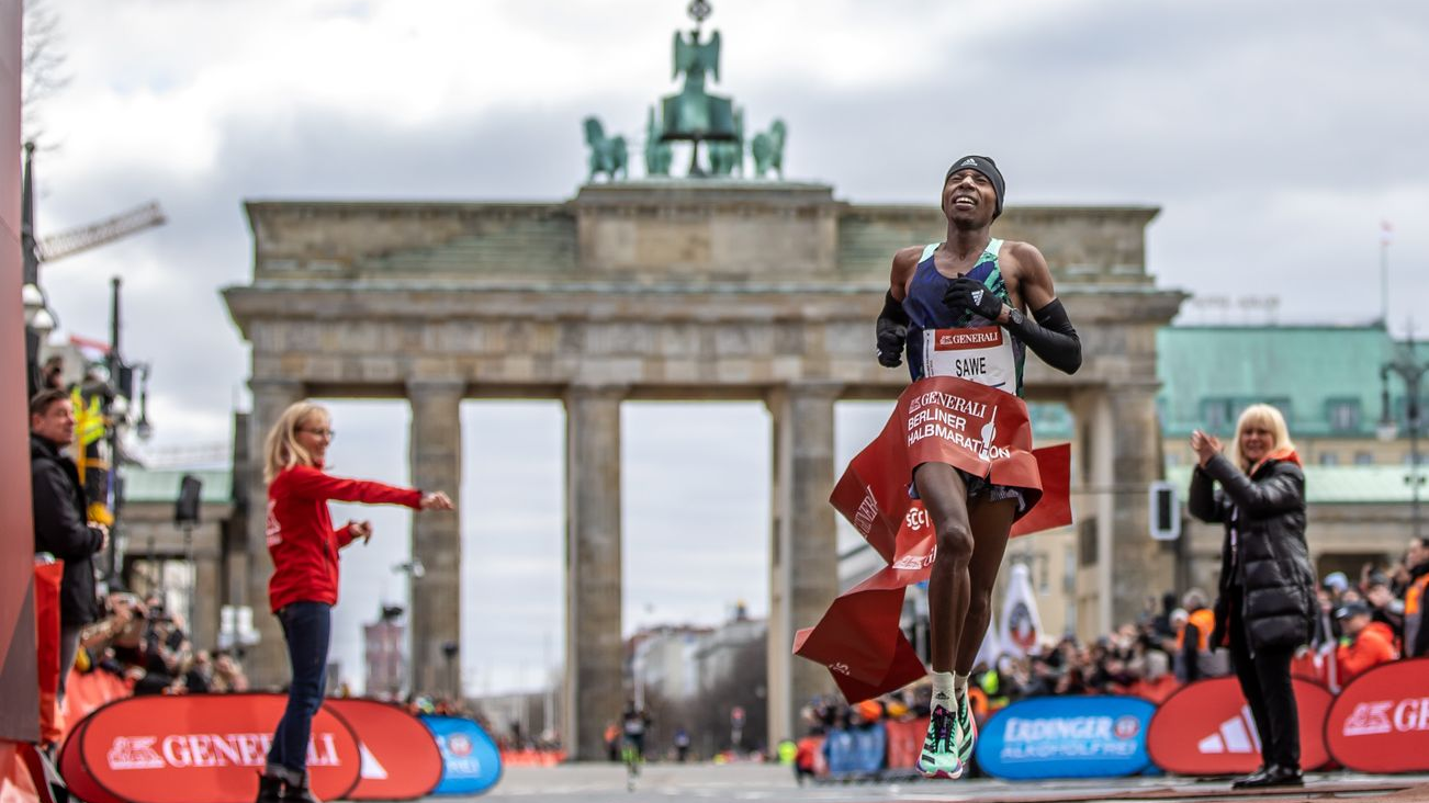 Berlin Maratonu’nda 160 ülkeden 80 bin katılımcı!, © Andreas Gora/dpa