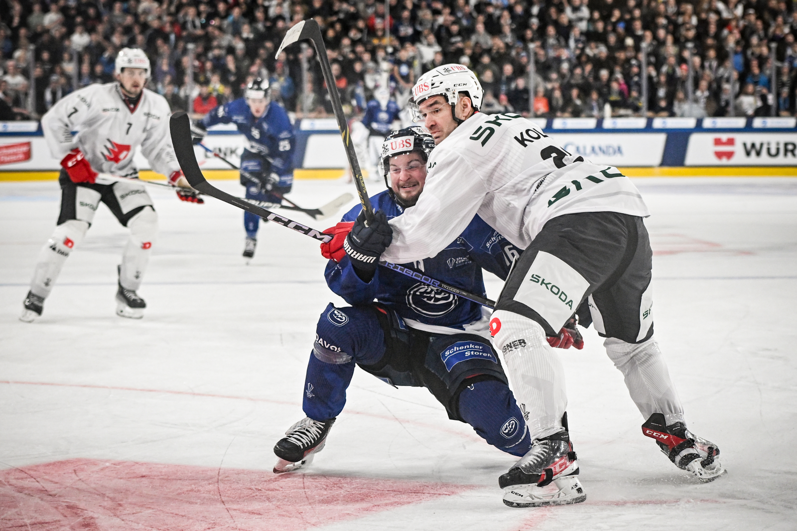 Dynamo Pardubice Beats Ambri-Piotta 3-2 After Extra Time at Spengler Cup