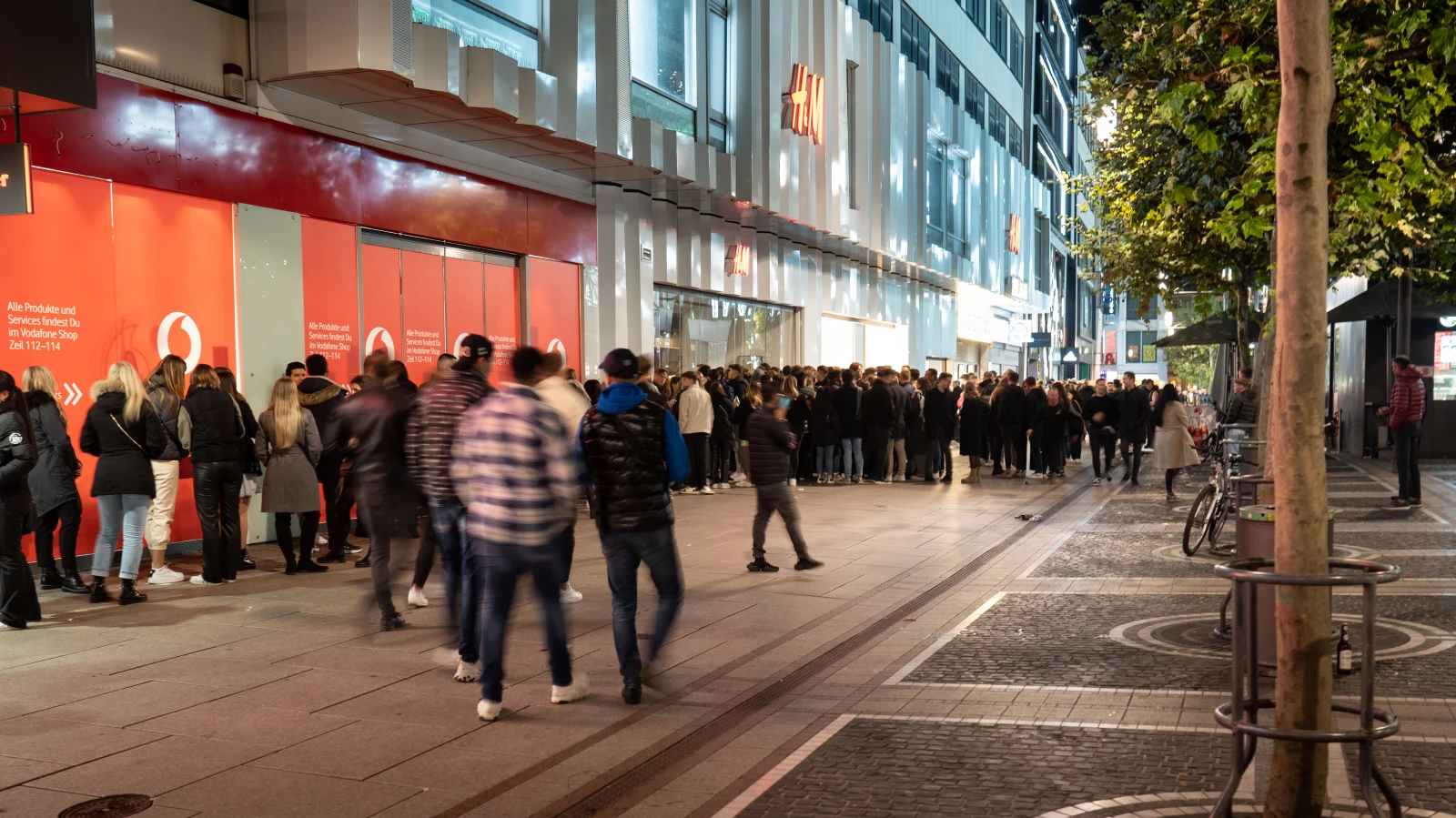 Araştırma: Frankfurt’un Gece Hayatı Kent Ekonomisinin Kilit Unsuru, © Frank Rumpenhorst/dpa Araştırma: Frankfurt’un Gece Hayatı Kent Ekonomisinin Kilit Unsuru, © Frank Rumpenhorst/dpa