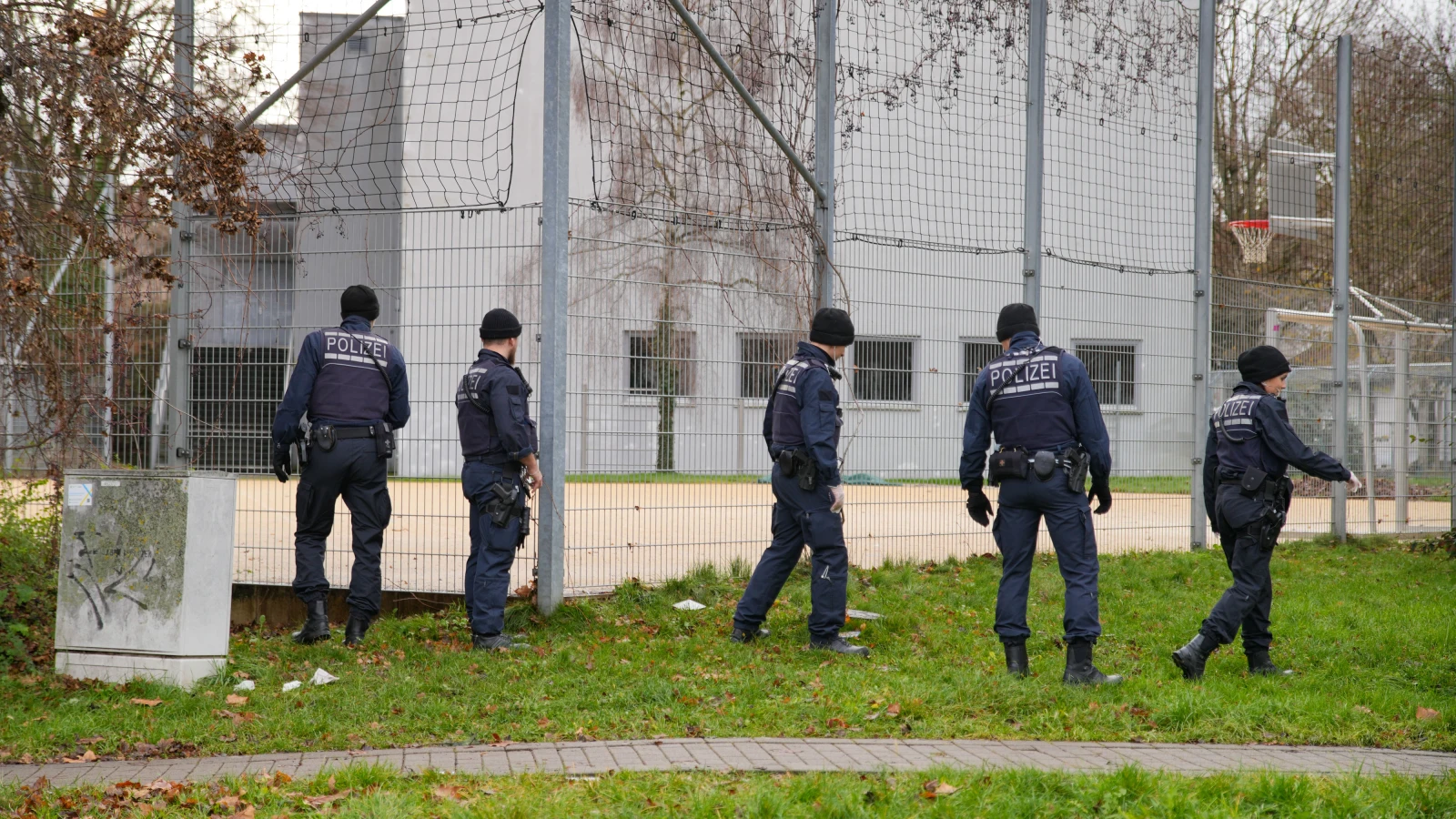 Stuttgart’ta 16 yaşındaki genç parkta vuruldu: Polis soruşturma başlattı, © Enrique Kaczor/onw-images/dpa Stuttgart’ta 16 yaşındaki genç parkta vuruldu: Polis soruşturma başlattı, © Enrique Kaczor/onw-images/dpa