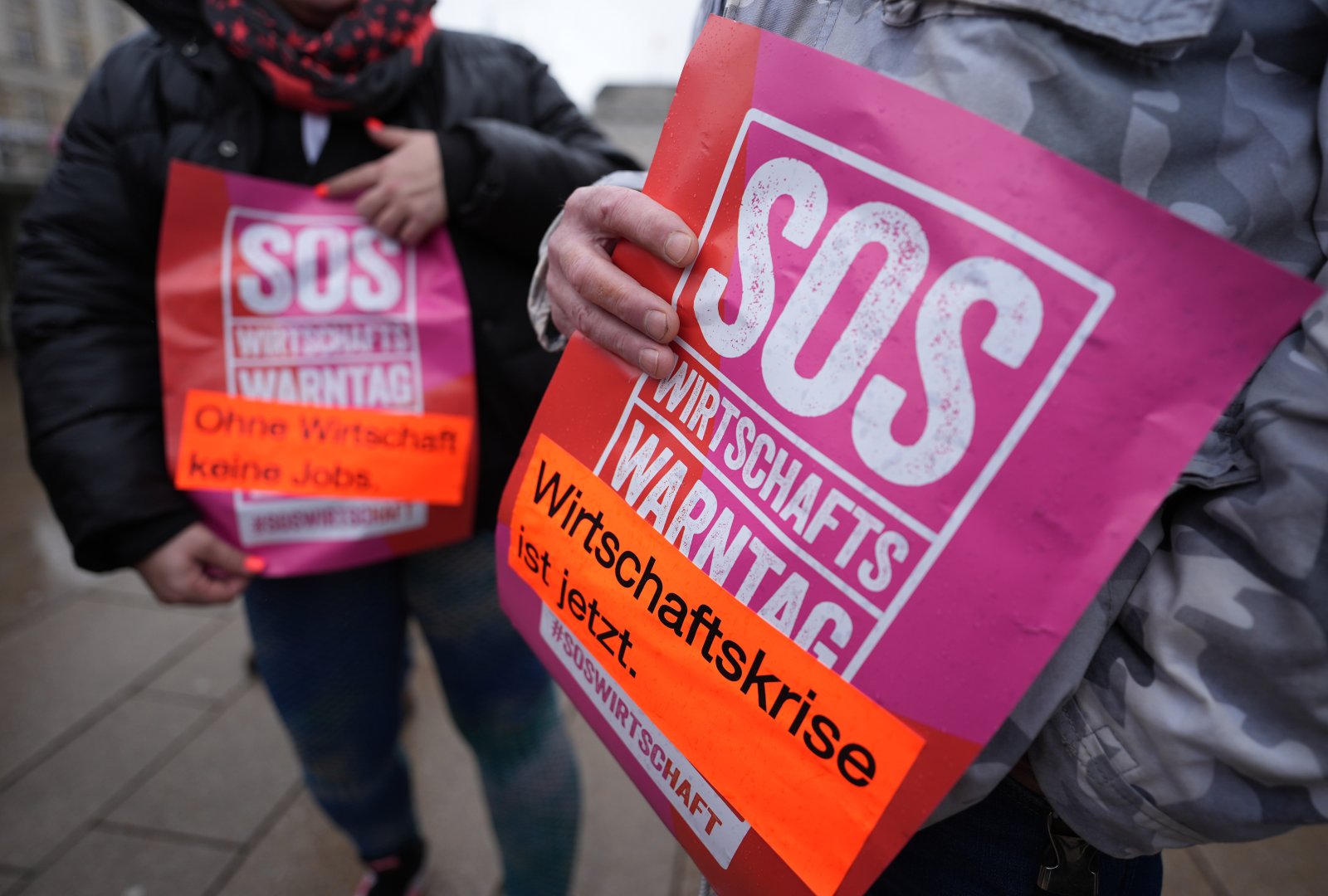 Orta Ölçekli Şirketlerinde İstihdam Krizi: Her Beş Şirketten Biri Personel Azaltma Planlıyor, © Marcus Brandt/dpa