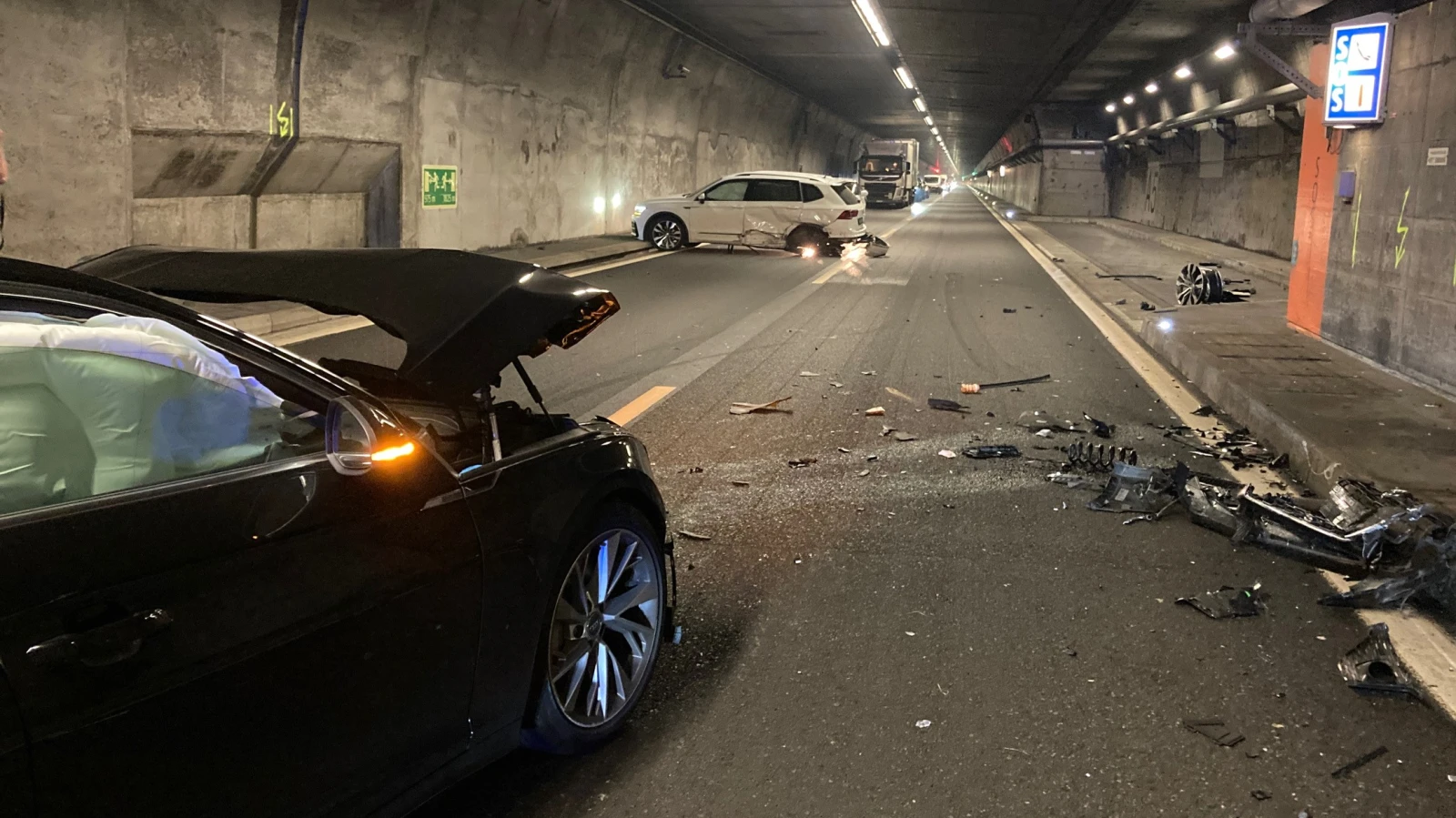 A3 Walensee Glarus Polizei Unfall, © Kantonspolizei Glarus A3 Walensee Glarus Polizei Unfall, © Kantonspolizei Glarus