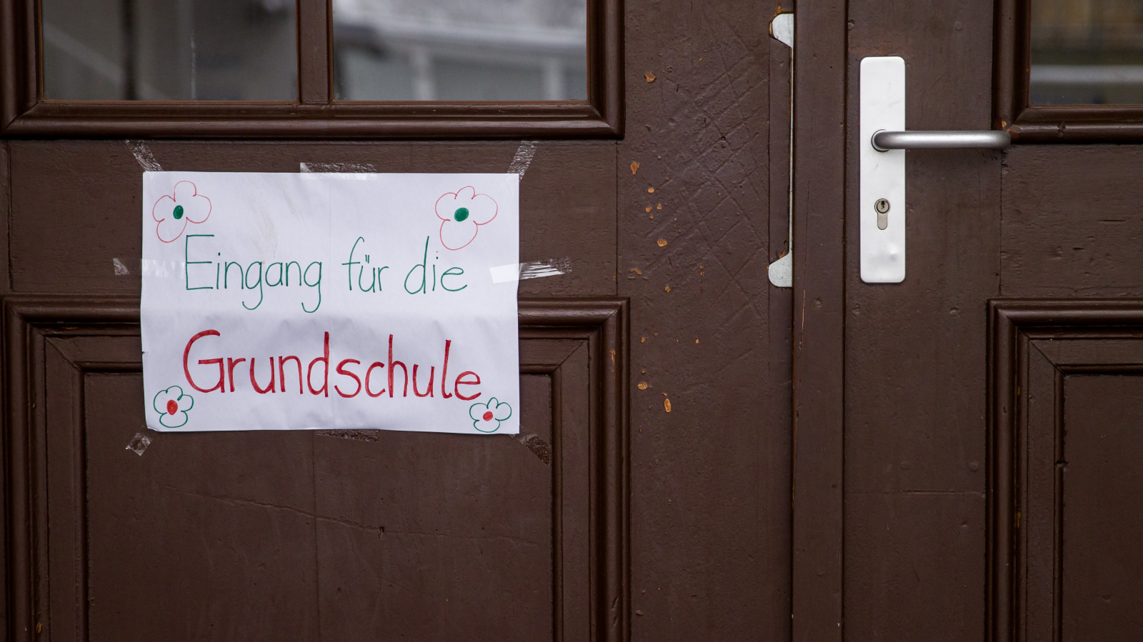 Fakir okullara para desteği geliyor!, © dpa