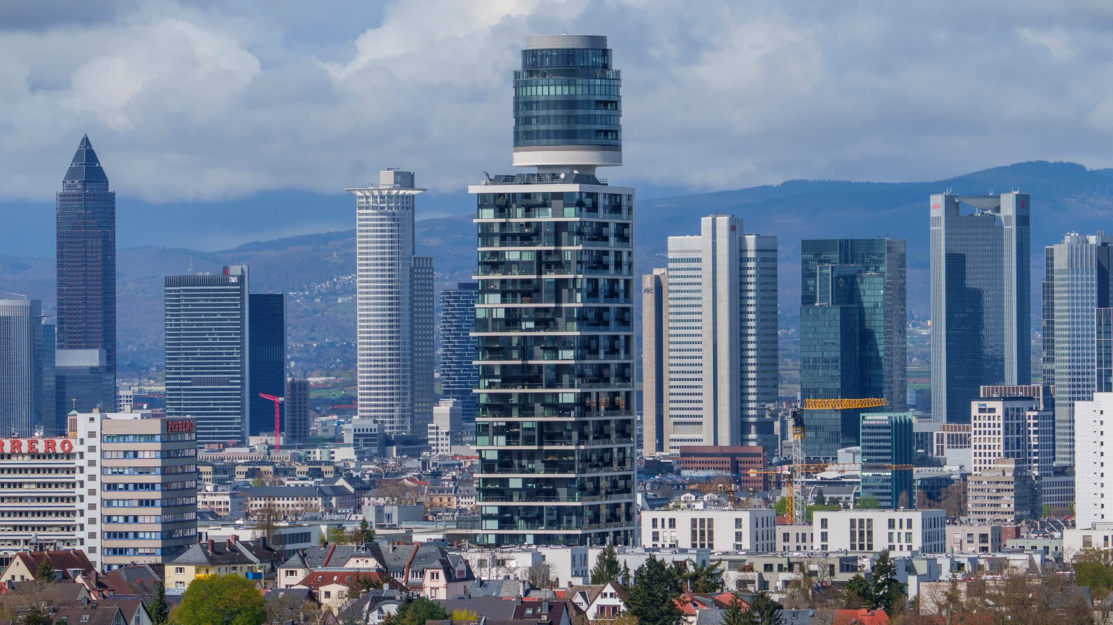 Gökdelenler şehri Frankfurt, © dpa Gökdelenler şehri Frankfurt, © dpa