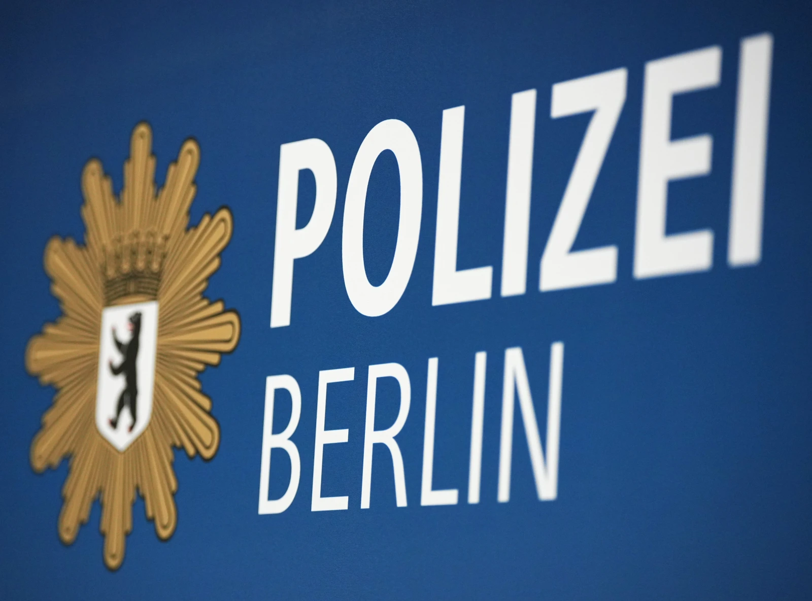 Parkta Silahlı Saldırı: 50 Yaşındaki Adam Ağır Yaralı, © dpa Parkta Silahlı Saldırı: 50 Yaşındaki Adam Ağır Yaralı, © dpa