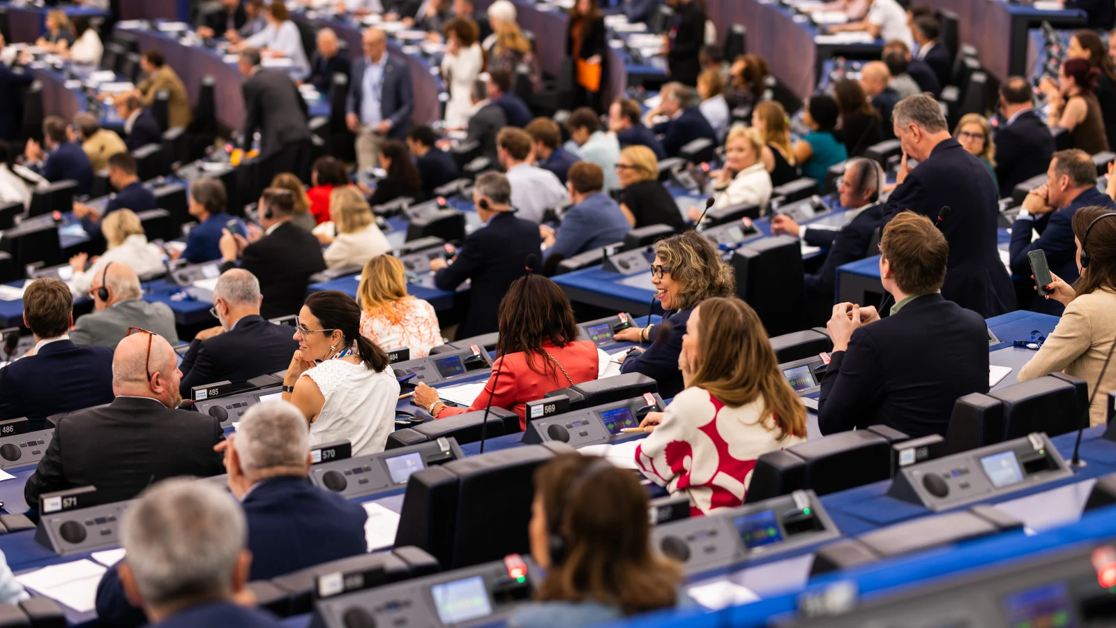 Avrupa Parlamentosu'ndan Ursula von der Leyen’e Güvenoyu!, © Philipp von Ditfurth/dpa Avrupa Parlamentosu'ndan Ursula von der Leyen’e Güvenoyu!, © Philipp von Ditfurth/dpa
