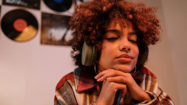 Der more Online Audio Kalkulator: Einfach, schnell, maßgeschneidert, © cottonbro studio Der more Online Audio Kalkulator: Einfach, schnell, maßgeschneidert, © cottonbro studio