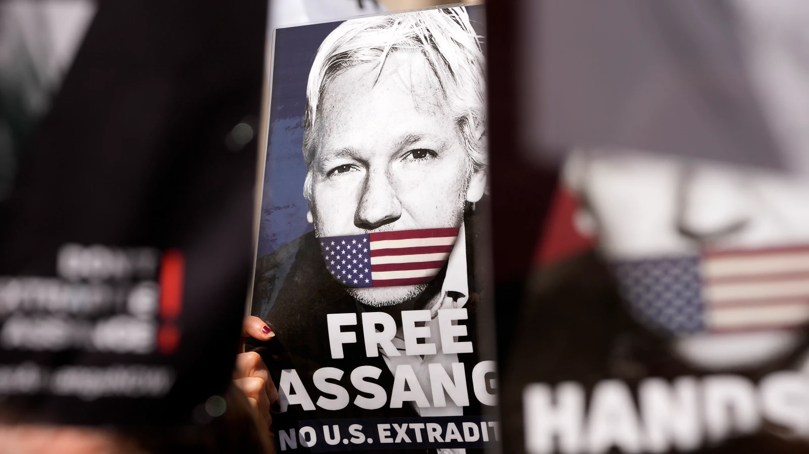 Assange darf Berufung gegen Auslieferung an USA einlegen, © AP Photo/Kin Cheung Assange darf Berufung gegen Auslieferung an USA einlegen, © AP Photo/Kin Cheung