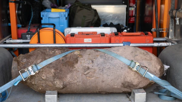 Köln’de Bulunan Amerikan Bombası Salı Günü İmha Ediliyor!, © dpa Köln’de Bulunan Amerikan Bombası Salı Günü İmha Ediliyor!, © dpa