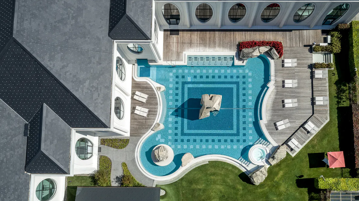 Die Wiedereröffnung der Tamina Therme verzögert sich, © taminatherme.ch