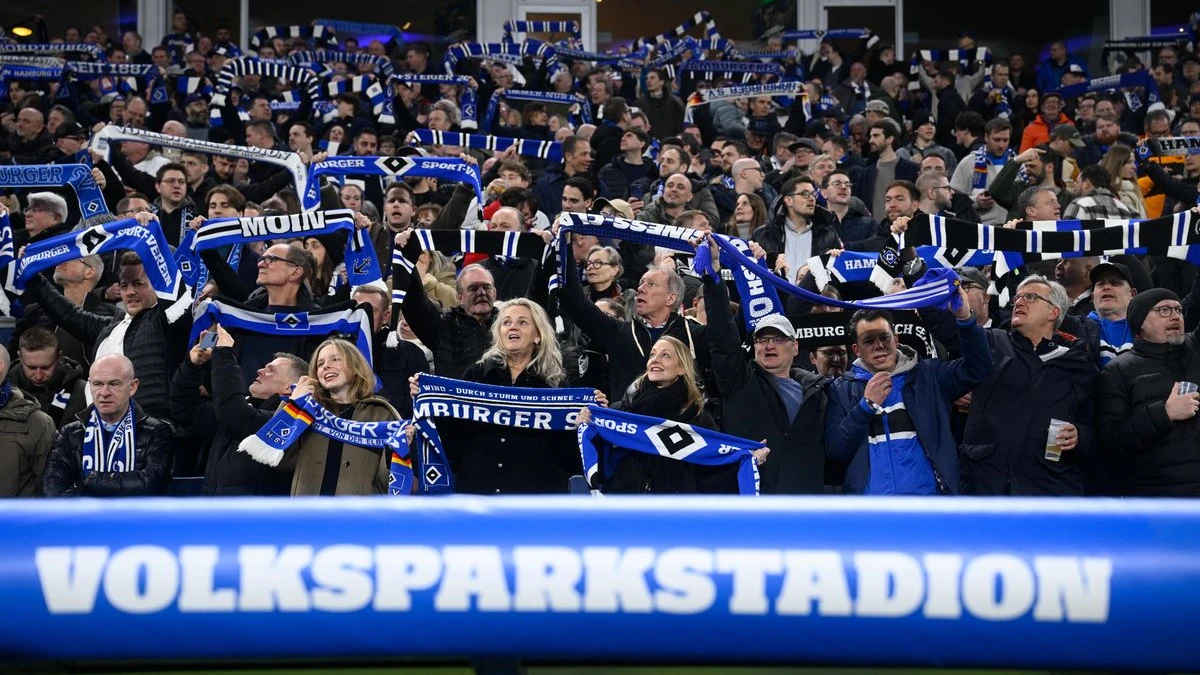 HSV’nin Yenilmezlik Serisi Sona Erdi!, © Gregor Fischer/dpa HSV’nin Yenilmezlik Serisi Sona Erdi!, © Gregor Fischer/dpa