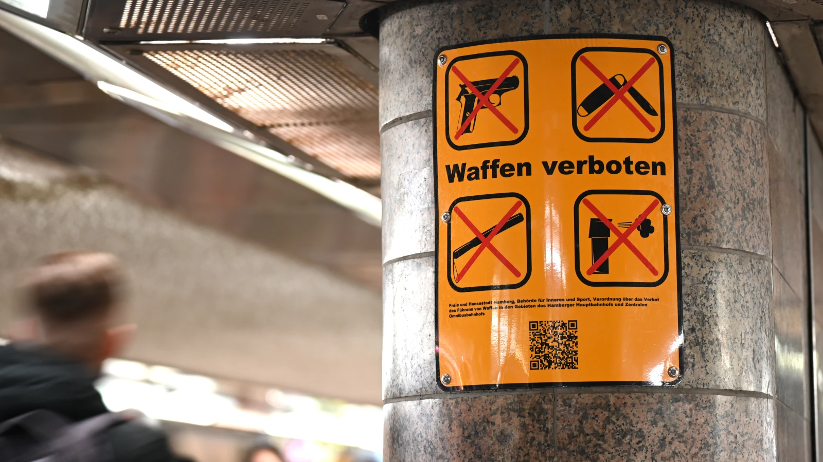 "Waffenverbotszone" Kararı Bir Kez Daha Ertelendi!, © dpa "Waffenverbotszone" Kararı Bir Kez Daha Ertelendi!, © dpa