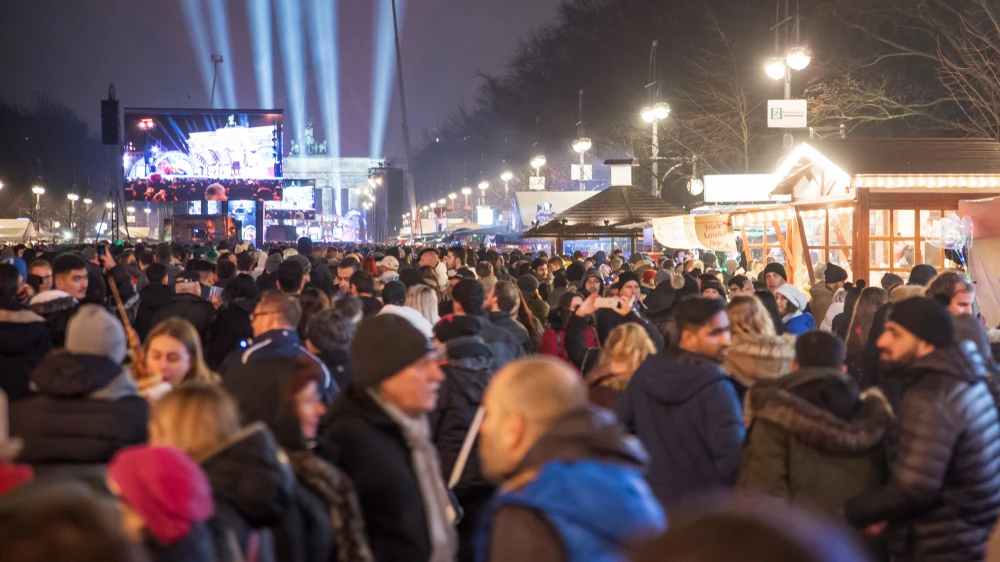 Berlin’de caddeler kapatılmaya başlanıyor, © Shutterstock Berlin’de caddeler kapatılmaya başlanıyor, © Shutterstock