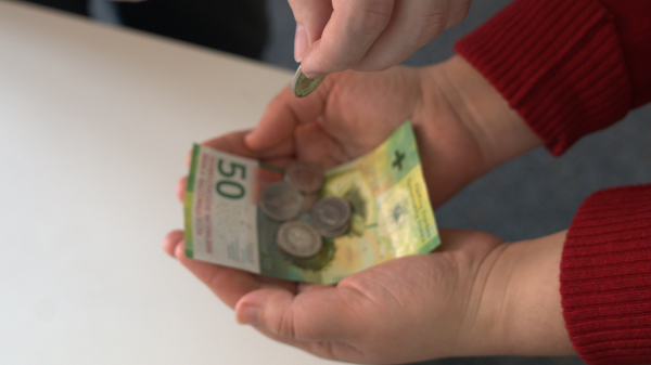 Trinkgeld-Abgaben für AHV auch Schaffhauser Gastro Dorn im Auge, © Radio Munot