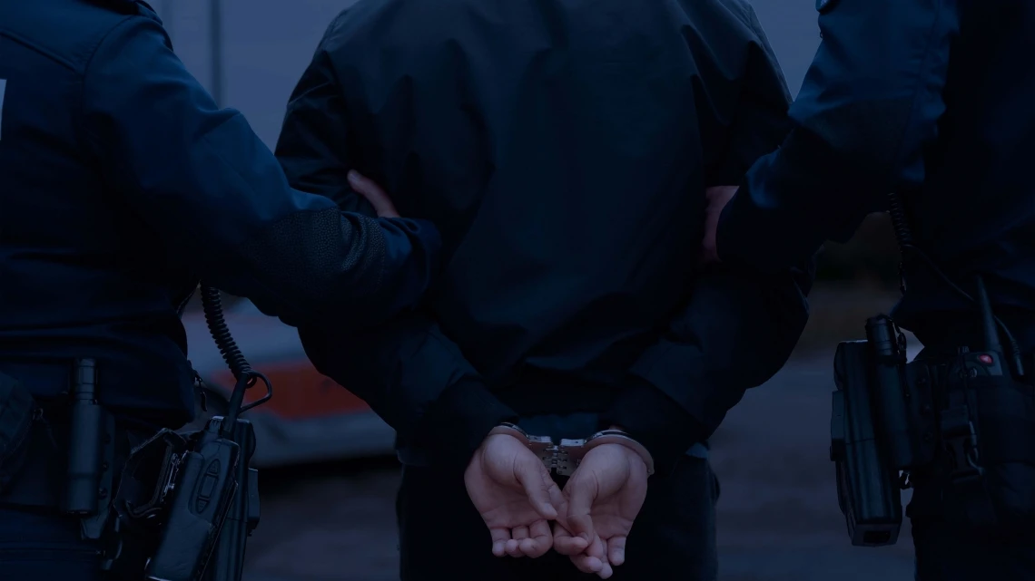 Festnahme nach Flucht vor Polizeikontrolle, © Kantonspolizei St. Gallen Festnahme nach Flucht vor Polizeikontrolle, © Kantonspolizei St. Gallen