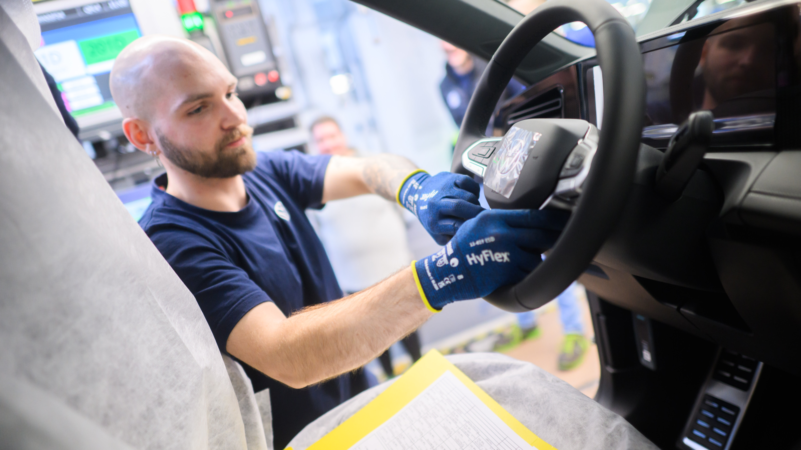büyük bir geri çağırma kampanyası başlattı. , ©  Julian Stratenschulte/dpa