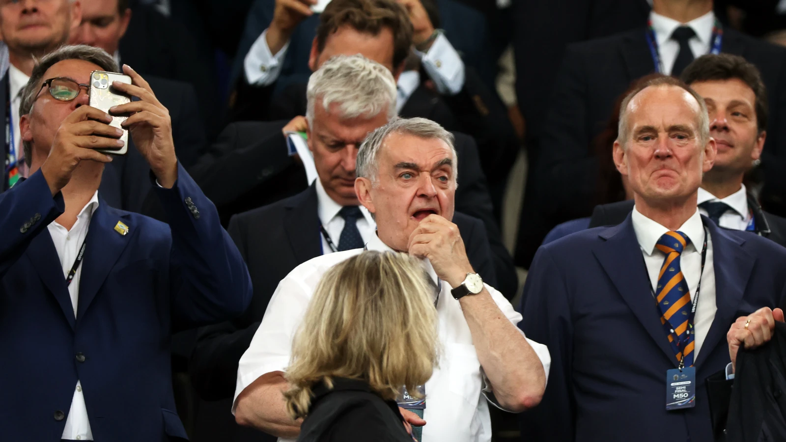 İçişleri Bakanı Reul EURO 2024’teki Güvenlik Önlemlerini Değerlendirdi, © dpa İçişleri Bakanı Reul EURO 2024’teki Güvenlik Önlemlerini Değerlendirdi, © dpa