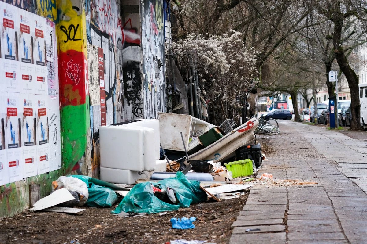 Berlin’de Çöp Cezaları Artıyor: Gelir İlçelere Aktarılacak!, © ens Kalaene/dpa-Zentralbild/dpa Berlin’de Çöp Cezaları Artıyor: Gelir İlçelere Aktarılacak!, © ens Kalaene/dpa-Zentralbild/dpa