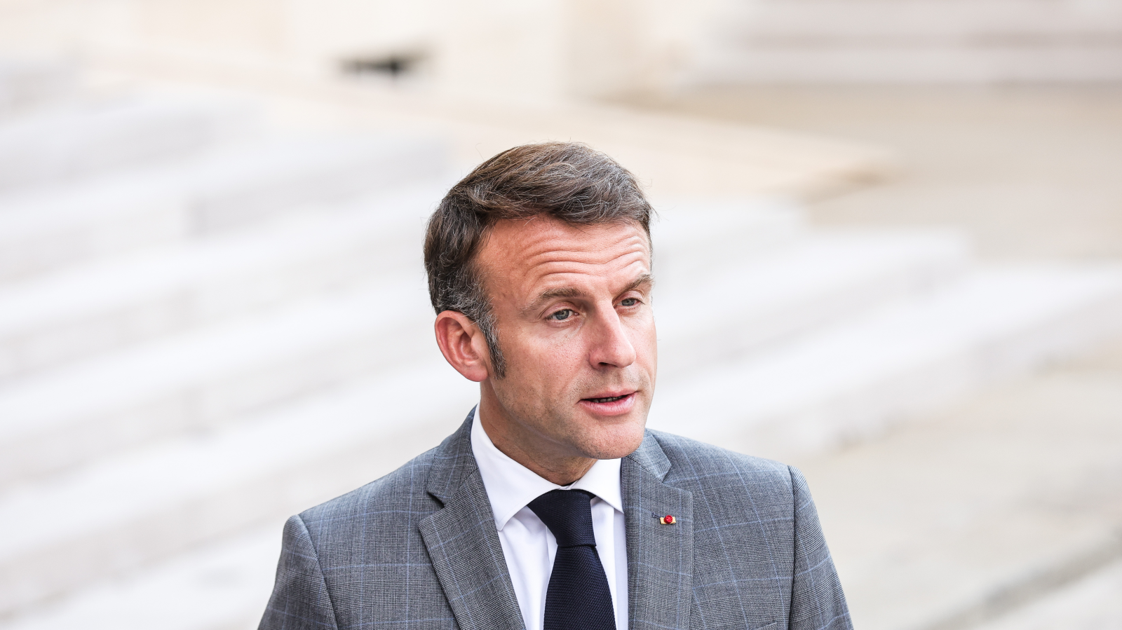 Macron: Programme der Extremen könnten zu "Bürgerkrieg" führen, © Keystone/SDA