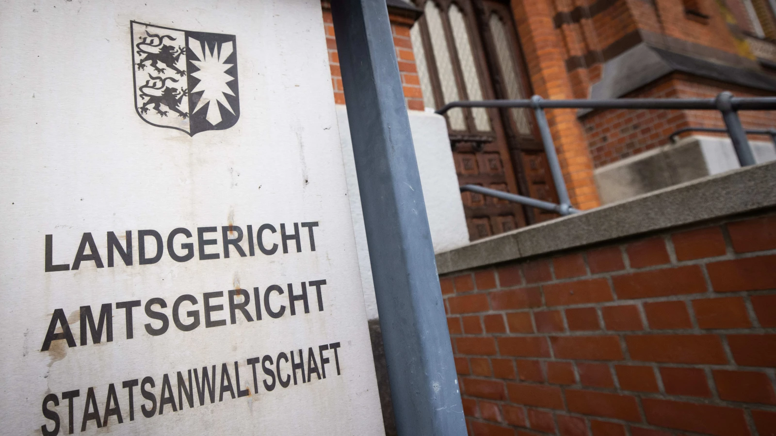 Kaiserslautern’de 19 Yaşındaki Sanığın Cinayet Davası Başladı , © dpa Kaiserslautern’de 19 Yaşındaki Sanığın Cinayet Davası Başladı , © dpa