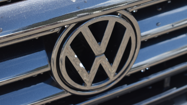 Volkswagen AG sahte araç ilanlarına karşı uyardı, © shutterstock