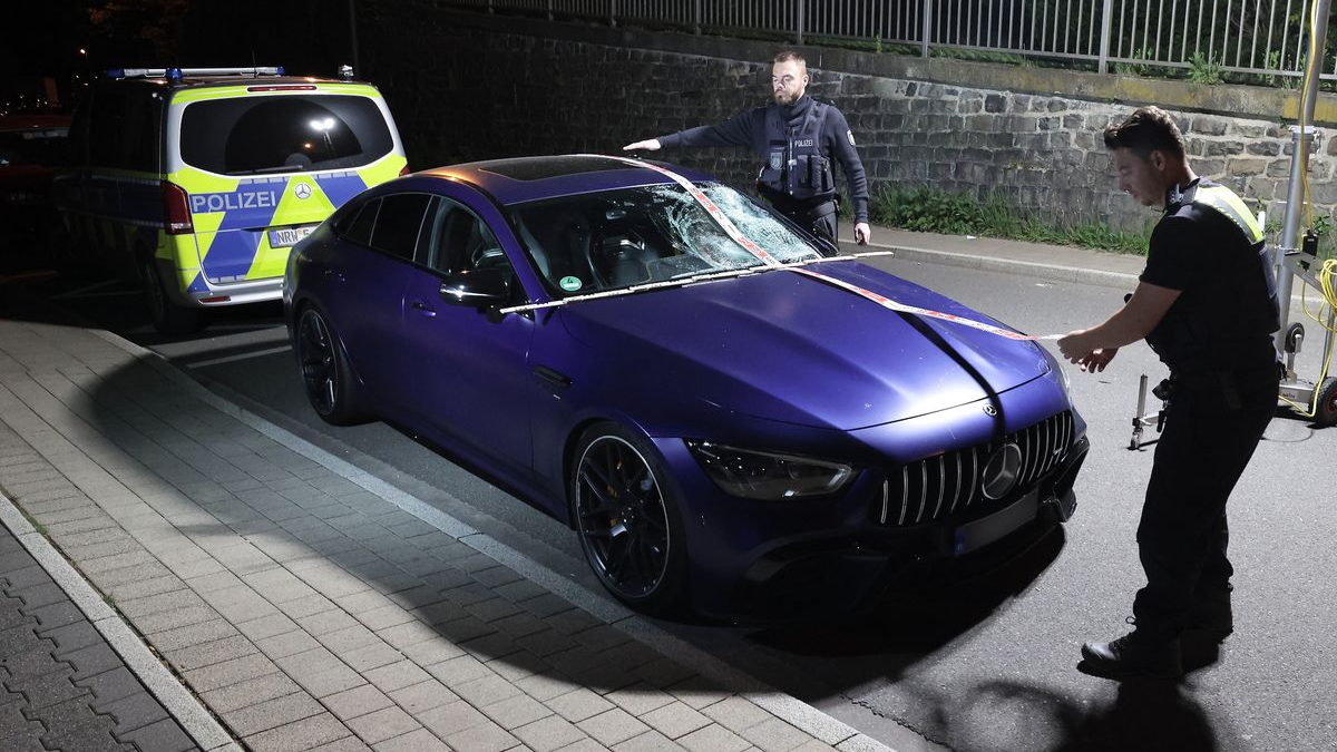 Remscheid-Lennep’te Hız Faciası Sonrası Tepkiler Büyüyor, © dpa