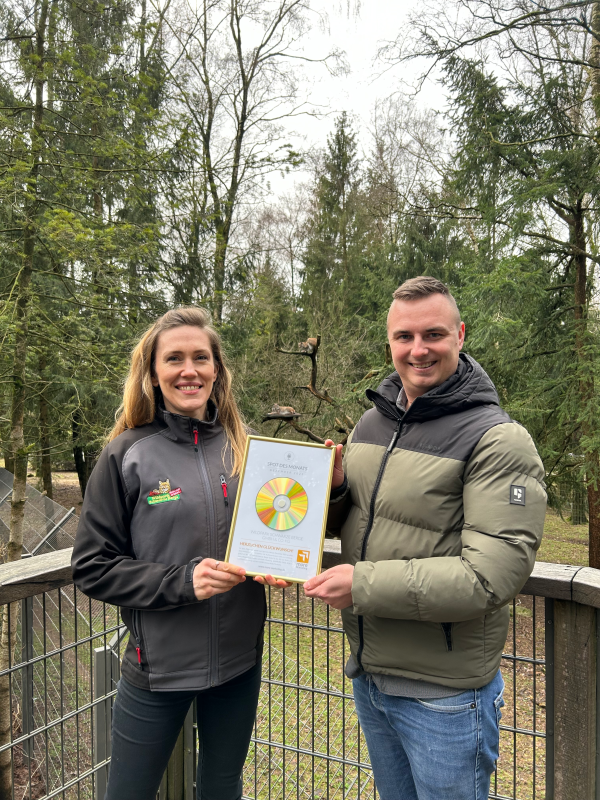 Spot des Monats Urkundenübergabe, © more Marketing