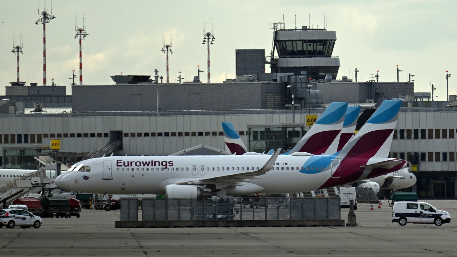 Düsseldorf Havalimanı’nda Tatbikat: "Victor 2025" , © dpa Düsseldorf Havalimanı’nda Tatbikat: "Victor 2025" , © dpa