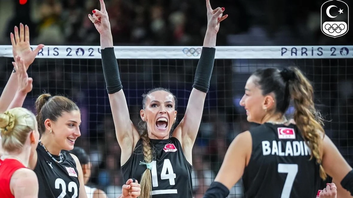 Filenin Sultanları Çeyrek Finalde, © Türkiye Milli Olimpiyat Komitesi Takımı Resmi Instagram Hesabı Filenin Sultanları Çeyrek Finalde, © Türkiye Milli Olimpiyat Komitesi Takımı Resmi Instagram Hesabı