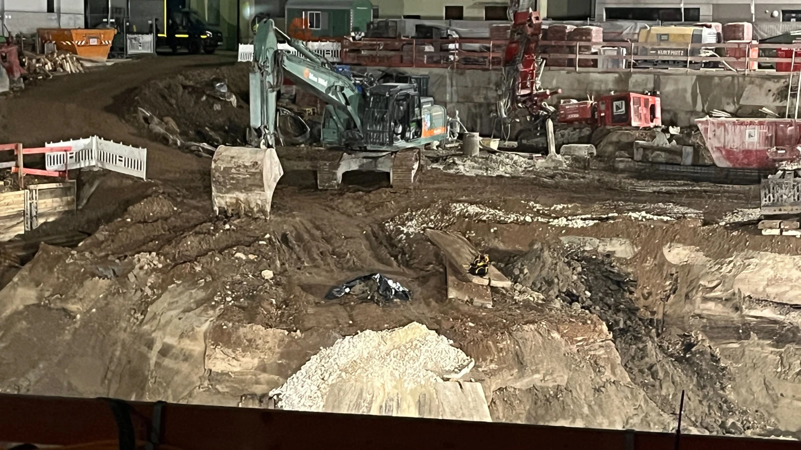 Heilbronn, Bombardımanın 80. Yılında Hayatını Kaybedenleri Anıyor, © dpa Heilbronn, Bombardımanın 80. Yılında Hayatını Kaybedenleri Anıyor, © dpa