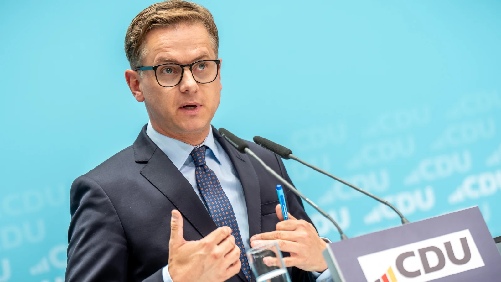 CDU Mainz Toplantısı Hava Koşulları Nedeniyle İptal Edildi 🌨️, © dpa CDU Mainz Toplantısı Hava Koşulları Nedeniyle İptal Edildi 🌨️, © dpa