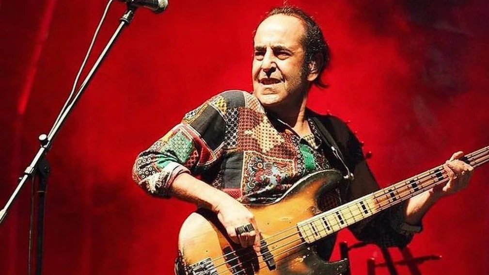 Özkan Uğur’un MFÖ Öncesi Müzik Yolculuğu, © ozkanugur / instagram Özkan Uğur’un MFÖ Öncesi Müzik Yolculuğu, © ozkanugur / instagram