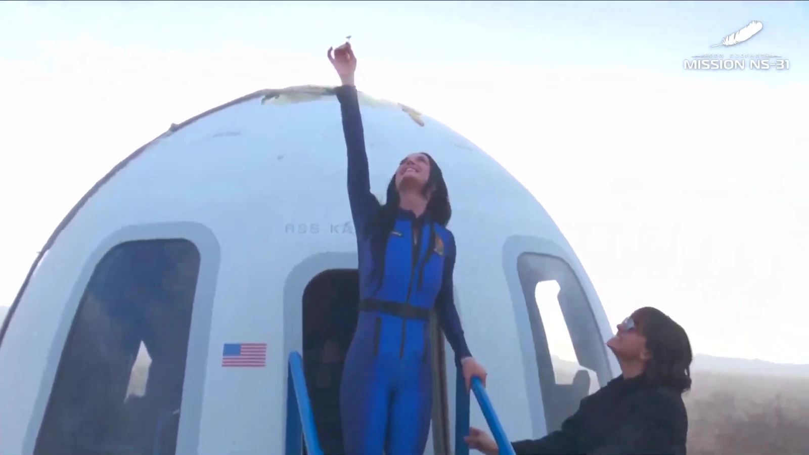 Emily Ratajkowski Uzay Yolculuğunu “Tiksindirici” Buldu!, © Blue Origin/Youtube/Press Association/dpa Emily Ratajkowski Uzay Yolculuğunu “Tiksindirici” Buldu!, © Blue Origin/Youtube/Press Association/dpa
