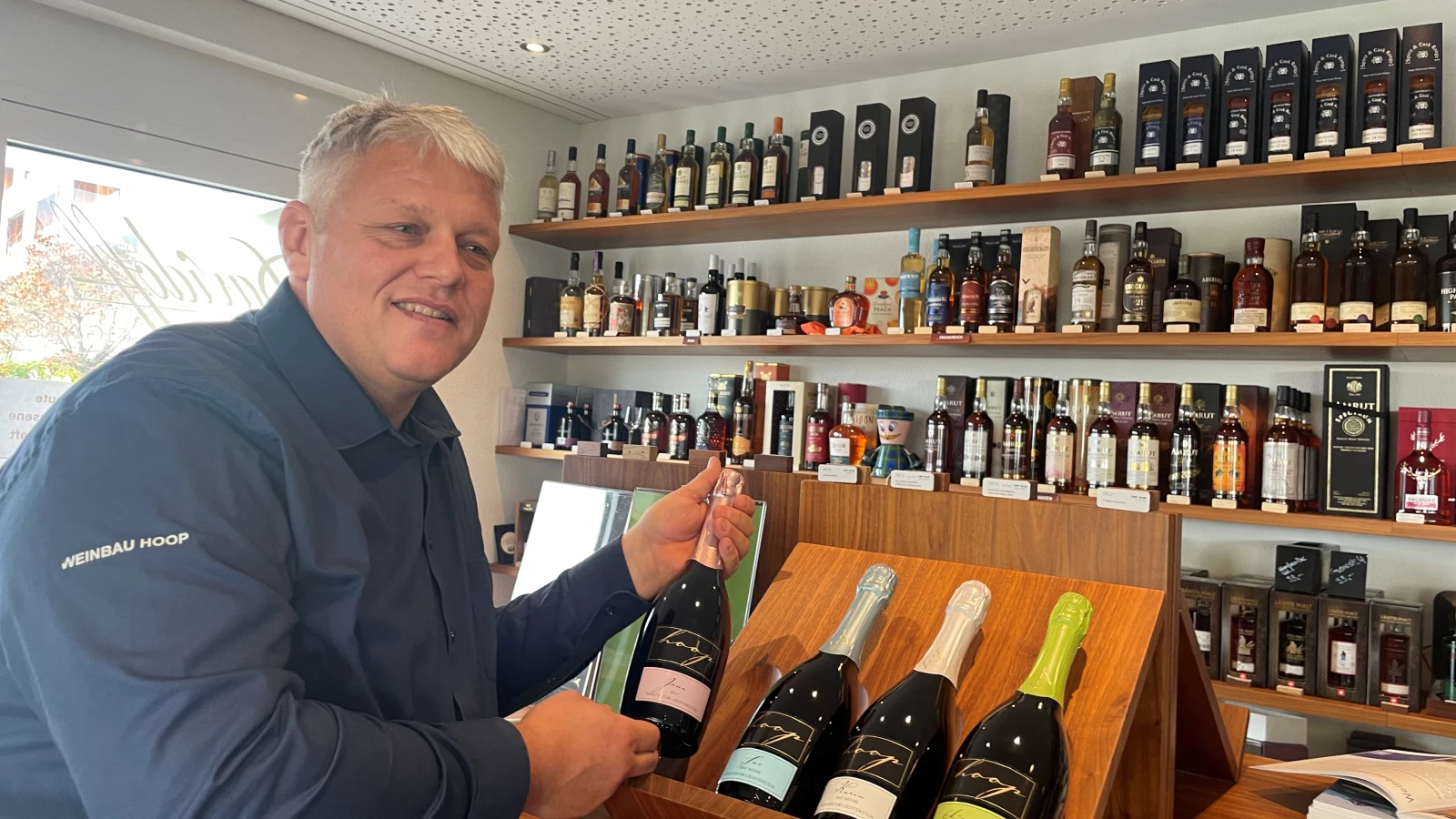 Erster Schaumwein aus Liechtenstein, © Radio Liechtenstein Erster Schaumwein aus Liechtenstein, © Radio Liechtenstein