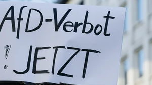 AfD "Şüpheli Oluşum" Olarak İzlenebilecek! , © shutterstock