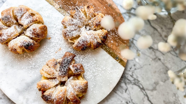 Lynn Kühner hat in ihrer Campingküche leckere Apfelringe gezaubert, © Lynn Kühner