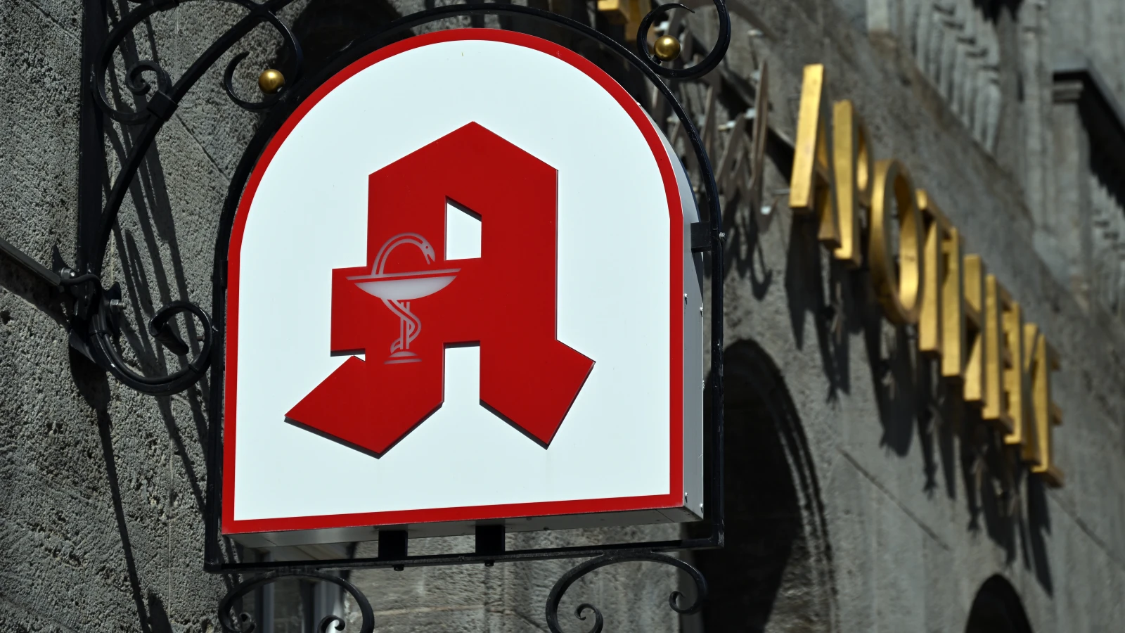 Almanya’da eczane sayısı son 50 yılın en düşük seviyesine geriledi., © dpa Almanya’da eczane sayısı son 50 yılın en düşük seviyesine geriledi., © dpa