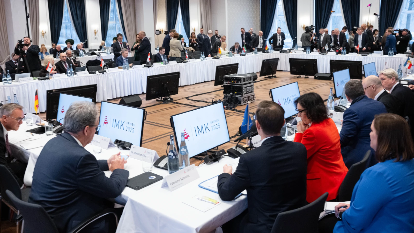 Almanya’da altı eyalette yeni iltica merkezleri kurulacak, © Sina Schuldt/dpa Almanya’da altı eyalette yeni iltica merkezleri kurulacak, © Sina Schuldt/dpa