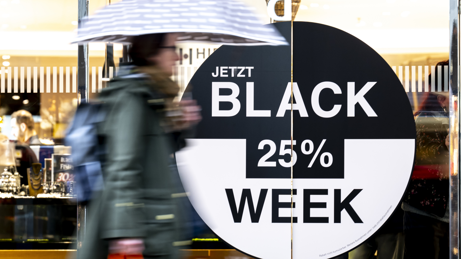 Black Friday: Her İndirim Gerçekten Avantajlı mı?, © Anthony Anex/KEYSTONE