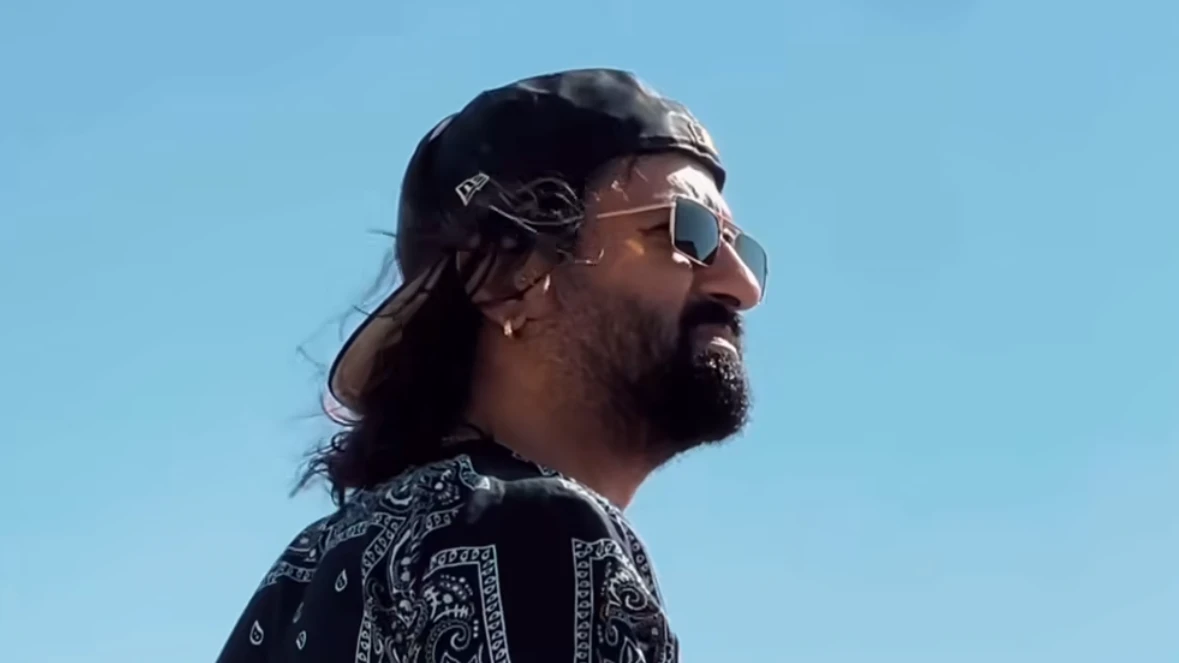 Ünlü Sanatçı Koray Avcı Artık Teknesinde Yaşıyor, © avcikoray / instagram Ünlü Sanatçı Koray Avcı Artık Teknesinde Yaşıyor, © avcikoray / instagram