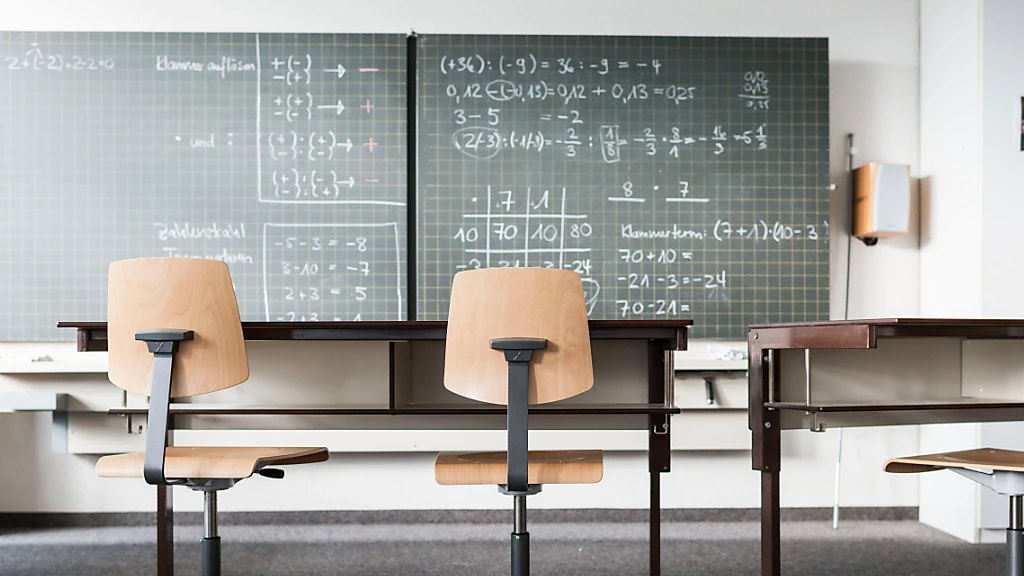 Schüler aus armen Haushalten werden seltener als Freund ausgewählt, © Keystone / SDA / Symbolbild Schüler aus armen Haushalten werden seltener als Freund ausgewählt, © Keystone / SDA / Symbolbild