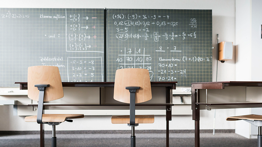 Schüler aus armen Haushalten werden seltener als Freund ausgewählt, © Keystone / SDA / Symbolbild